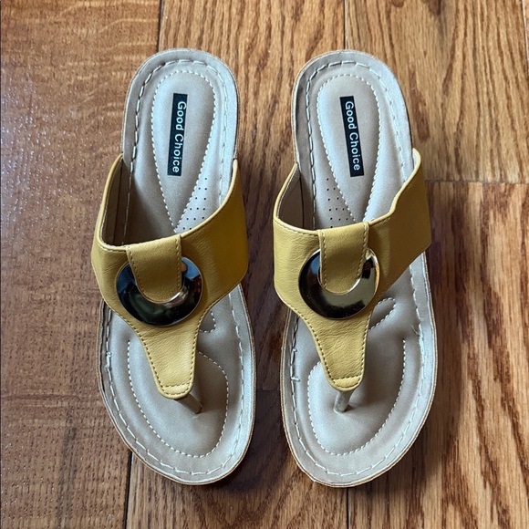Good Chic Shoes - Good Chic Women's Sandals in Mustard Yellow